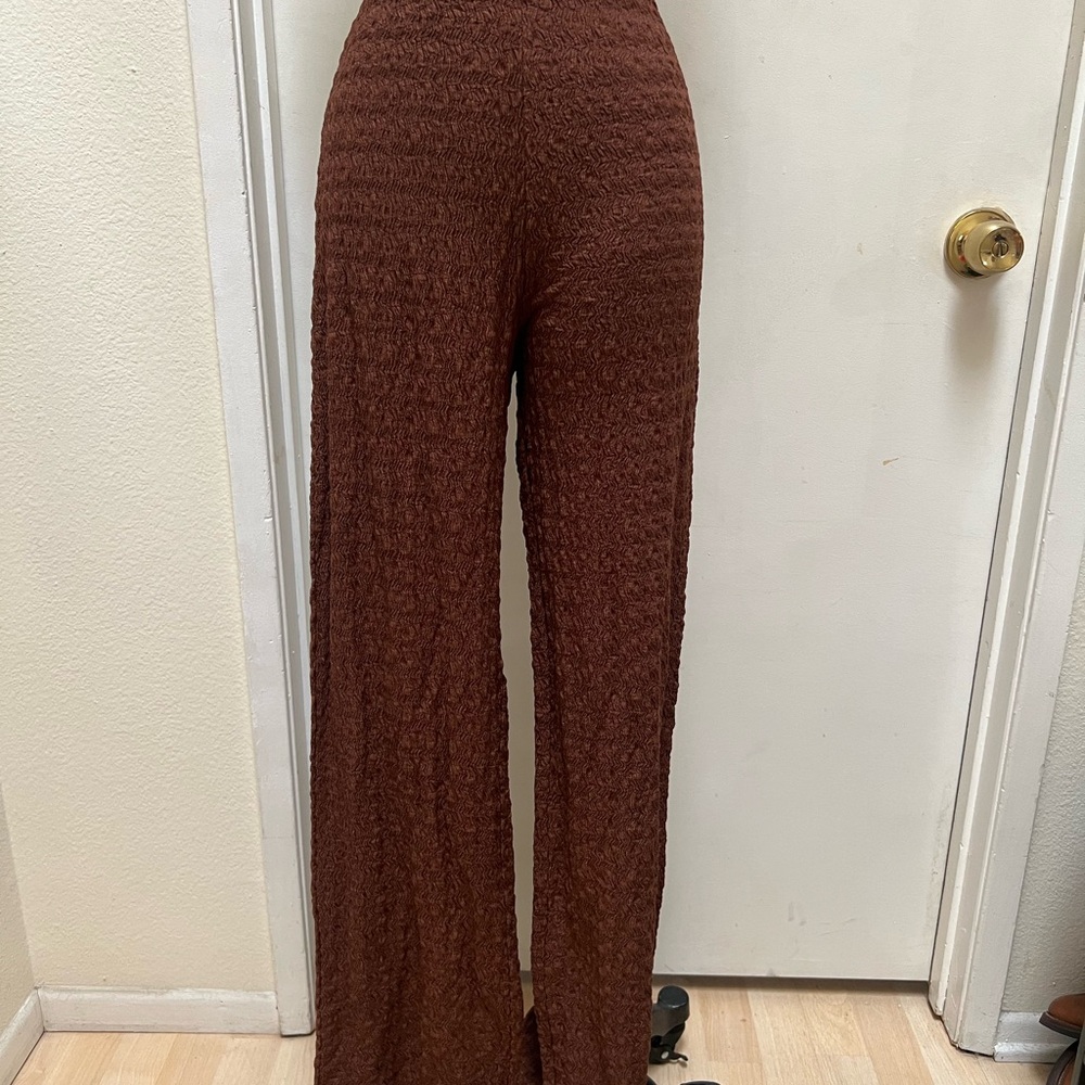 Francesca's Collections Textured Wide-Leg Pants in Chocolate Brown